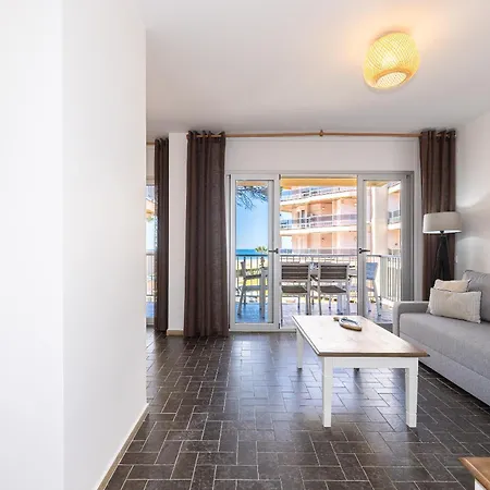 Apartment Uhc Dms Family Cambrils