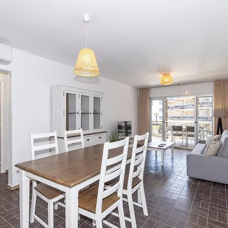 Uhc Dms Family Appartement *