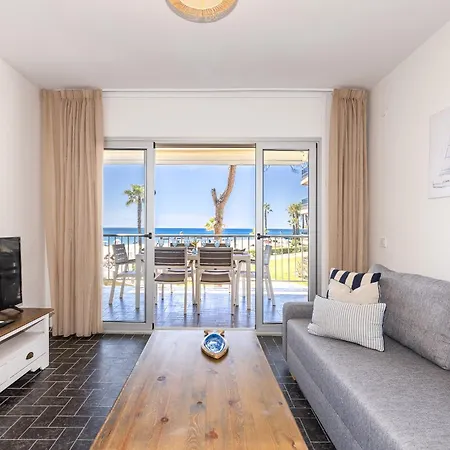 Uhc Dms Family Apartman Cambrils