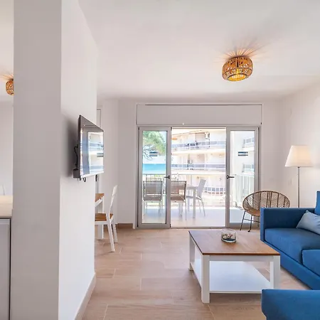 Uhc Dms Family Apartman Cambrils